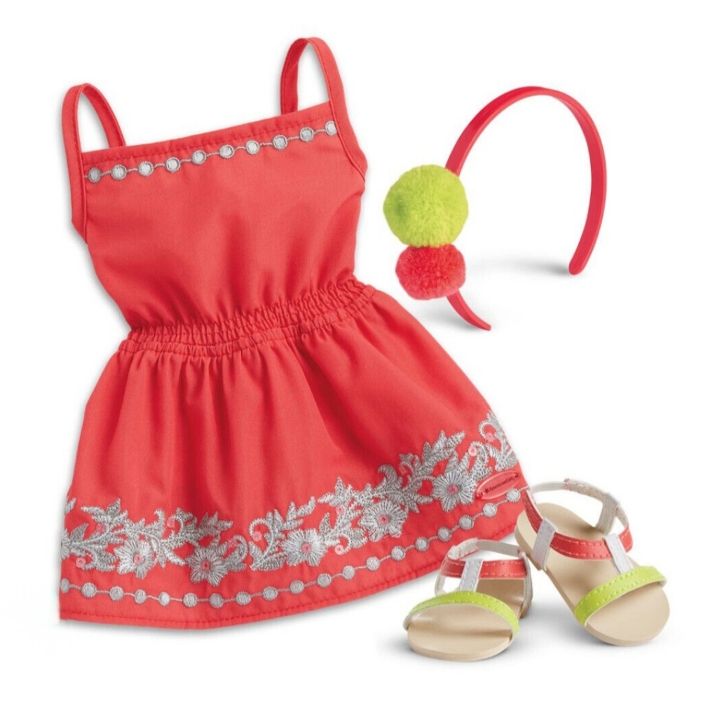 Retired AGD dress & accessories